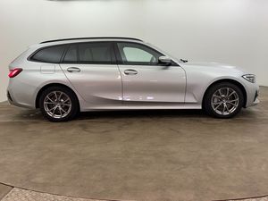 BMW 330 bild 7