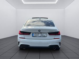 BMW 330 bild 4