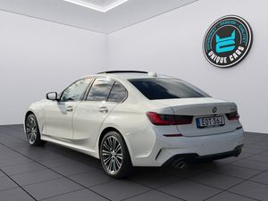 BMW 330 bild 5