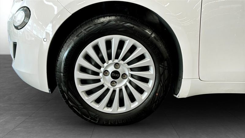 Fiat 500e bild 9