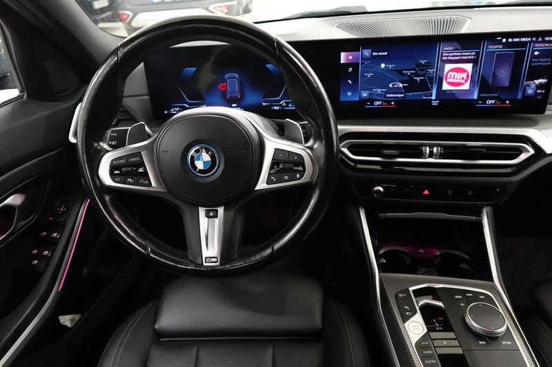 BMW 330 bild 6
