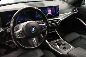 BMW 330 bild 7