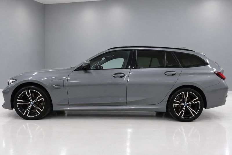 BMW 330 bild 3