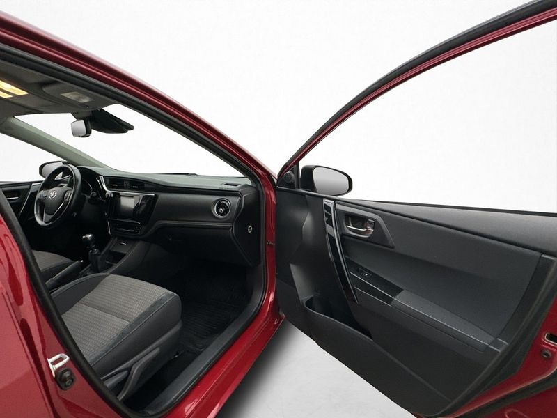 Toyota Auris bild 15