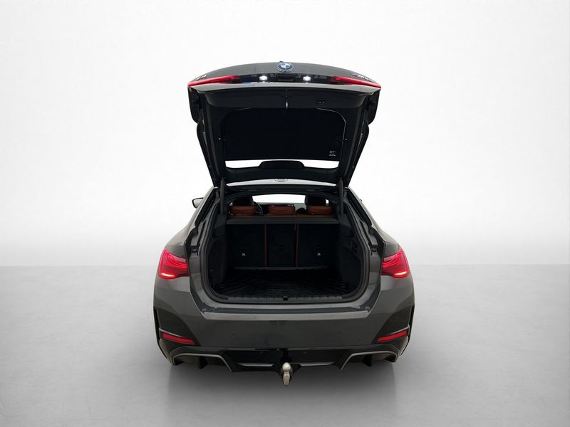 BMW i4 bild 11