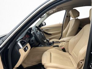BMW 320 bild 13