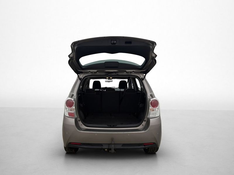 Toyota Verso bild 27