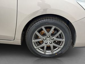 Toyota Verso bild 31