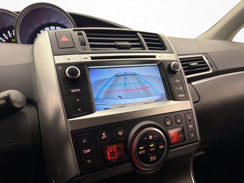 Toyota Verso bild 22