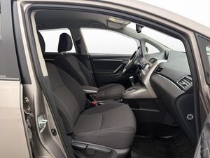 Toyota Verso bild 15