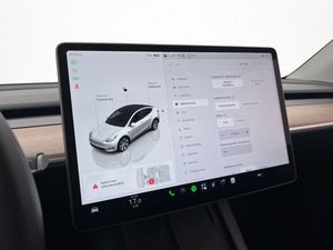 Tesla Model Y bild 25