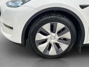 Tesla Model Y bild 34