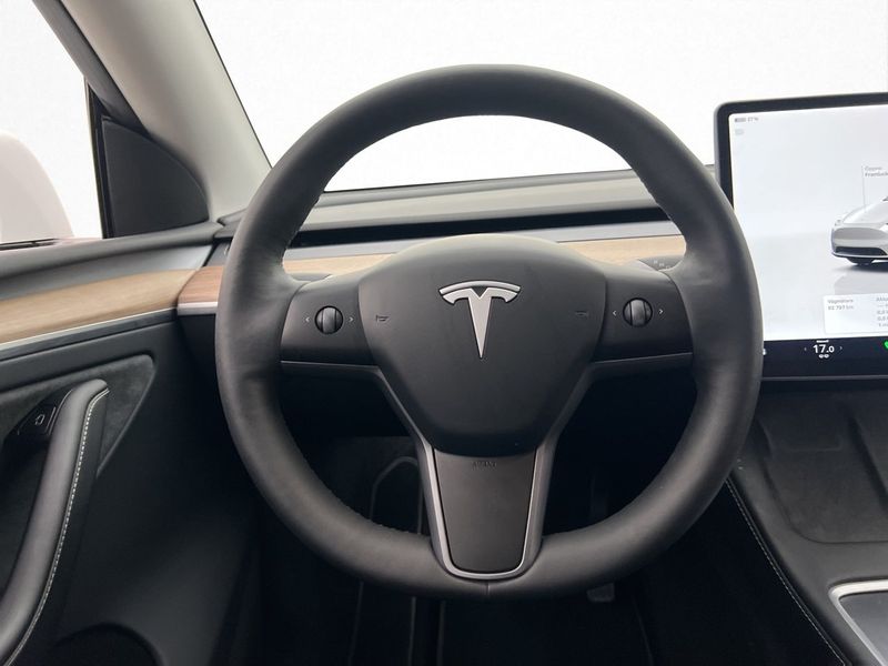Tesla Model Y bild 28