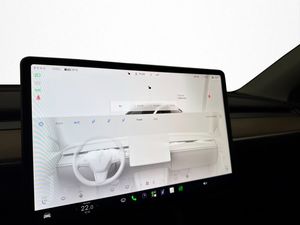 Tesla Model Y bild 22