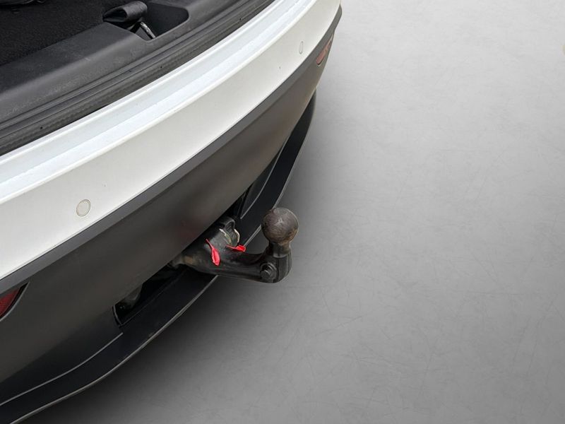 Tesla Model Y bild 12