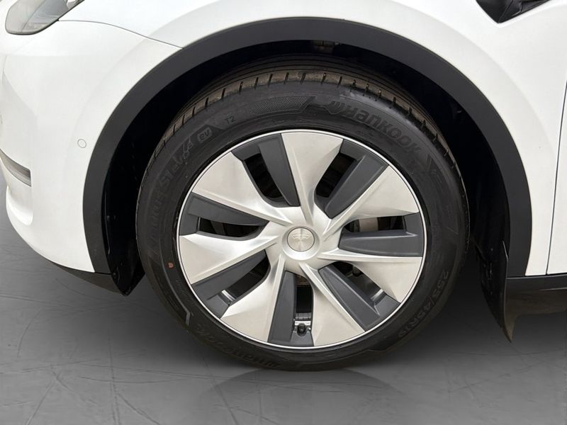 Tesla Model Y bild 34
