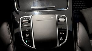 Mercedes GLC200 bild 21