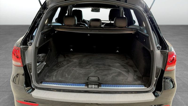 Mercedes GLC200 bild 10