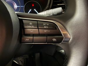 Mazda CX-30 bild 12