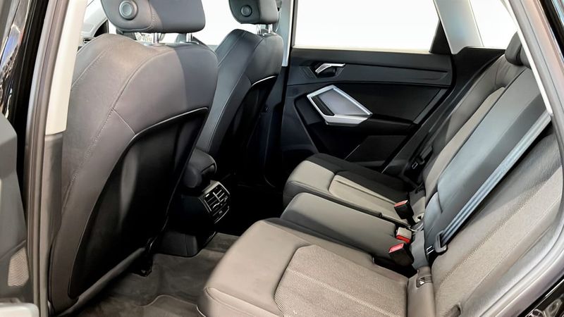 Audi Q3 bild 11