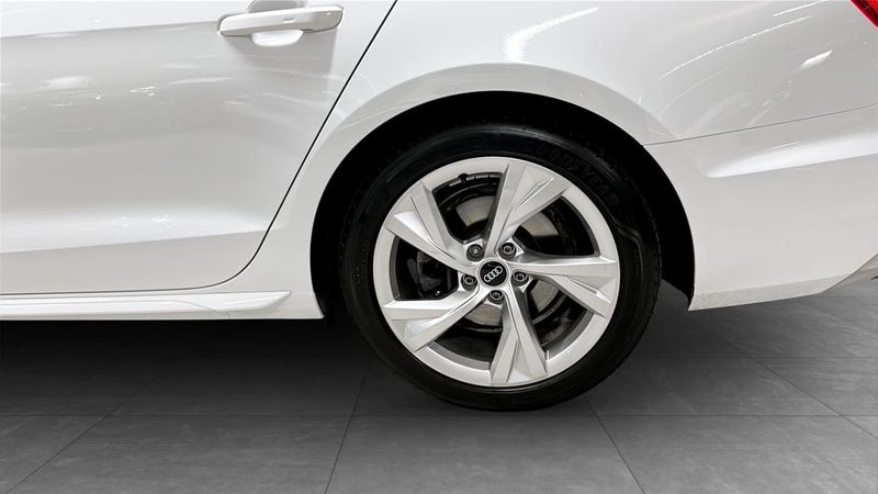 Audi A4 bild 6