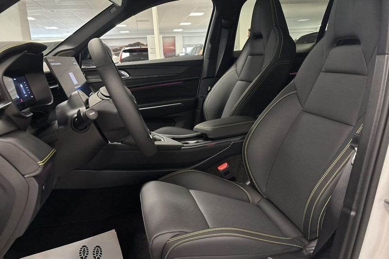 Lynk & Co 01 bild 8