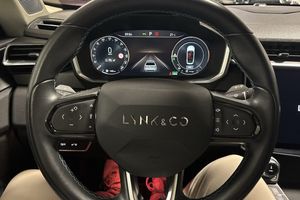 Lynk & Co 01 bild 10