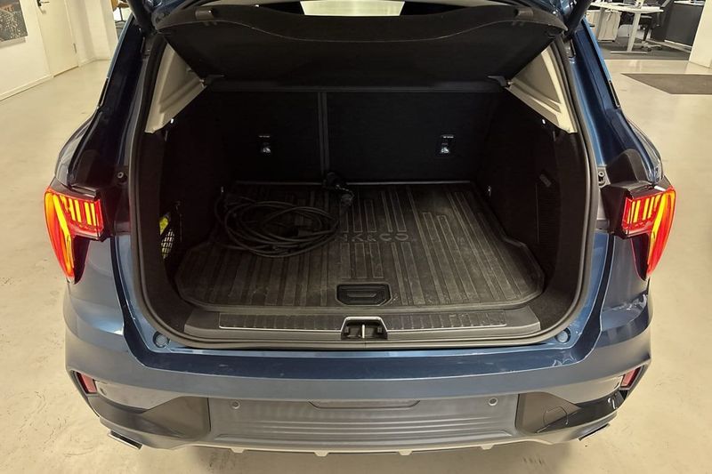 Lynk & Co 01 bild 7