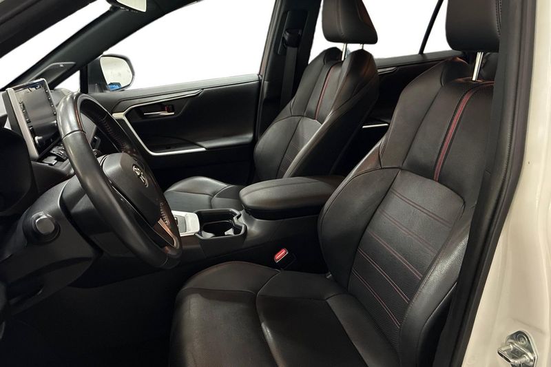 Toyota RAV4 bild 13