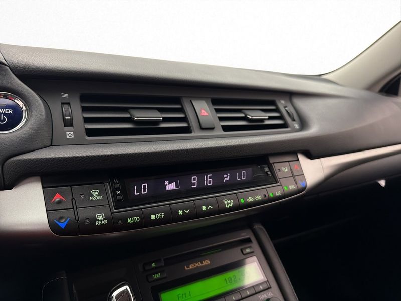 Lexus CT bild 19