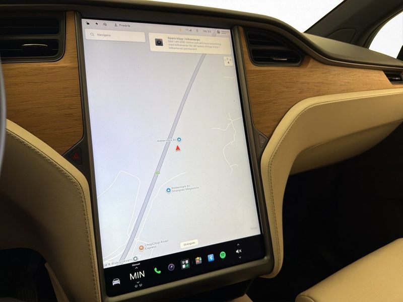 Tesla Model X bild 24