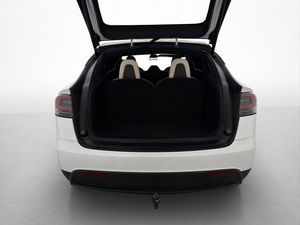 Tesla Model X bild 34