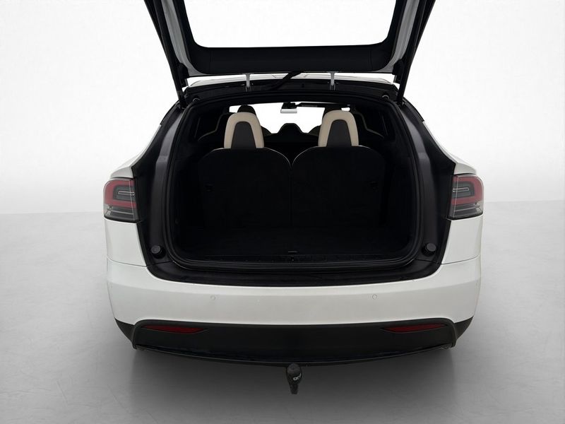 Tesla Model X bild 34