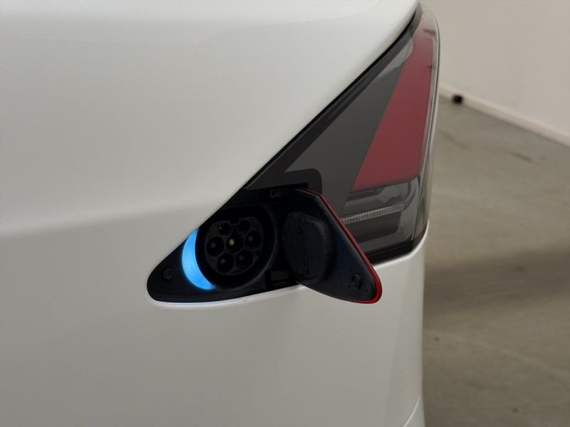 Tesla Model X bild 30