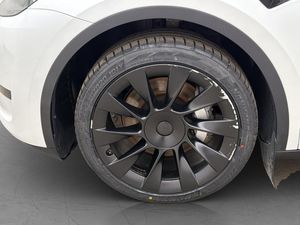 Tesla Model Y bild 11