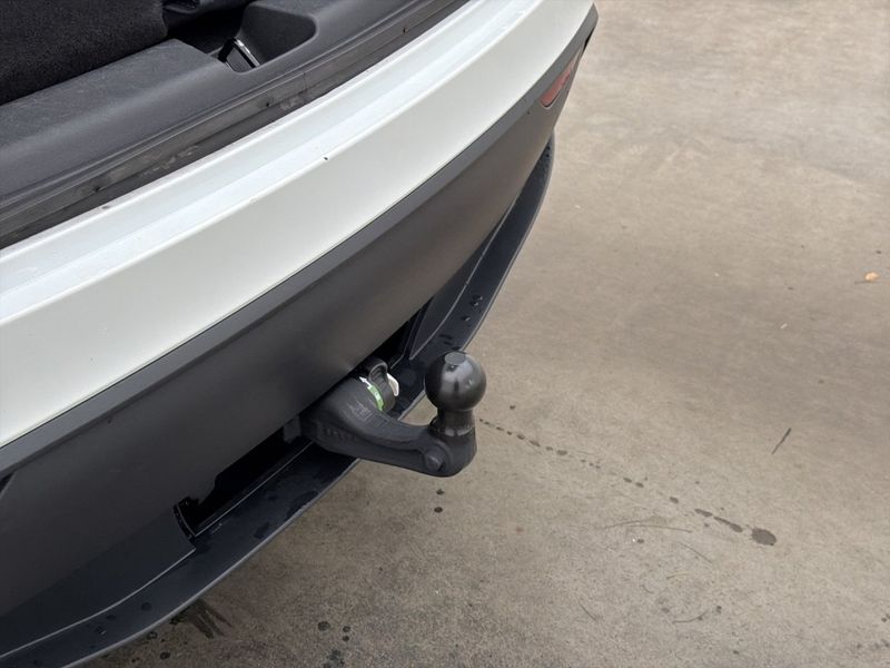 Tesla Model Y bild 17