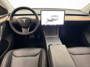 Tesla Model Y bild 20