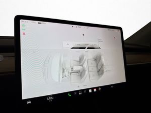Tesla Model Y bild 29