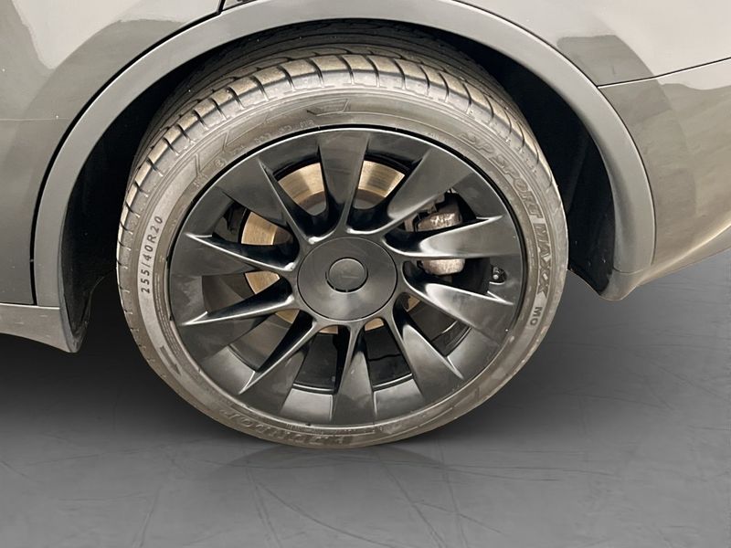 Tesla Model Y bild 12