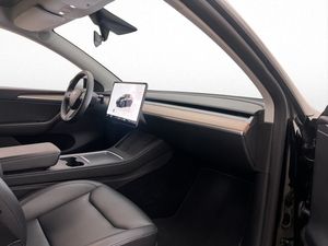 Tesla Model Y bild 16