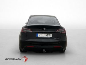 Tesla Model Y bild 8