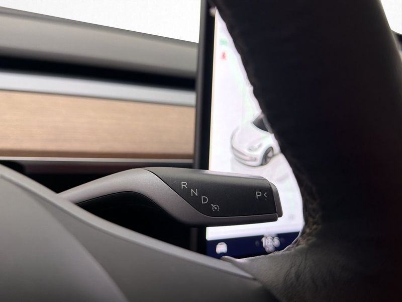 Tesla Model 3 bild 14