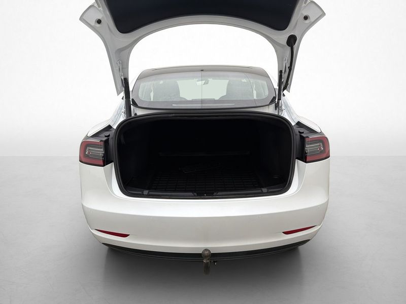 Tesla Model 3 bild 33