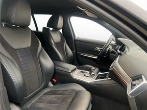 BMW 330 bild 28