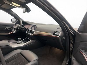 BMW 330 bild 27