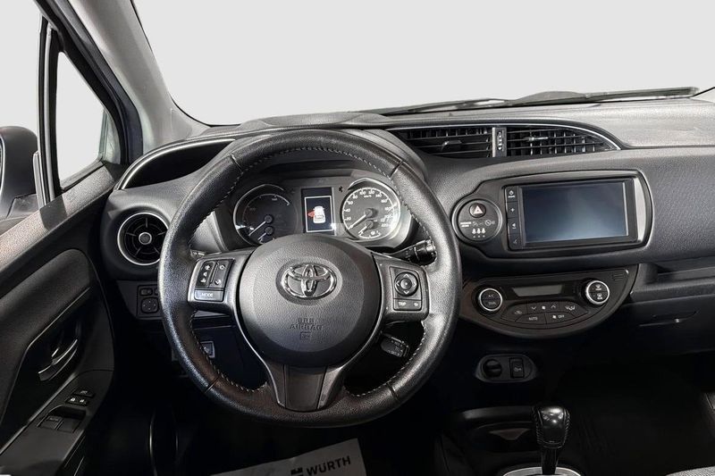 Toyota Yaris bild 11