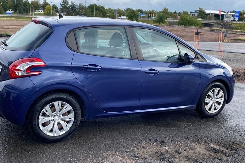 Peugeot 208 bild 4