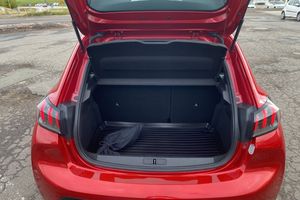 Peugeot 208 bild 8