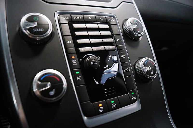 Volvo V70 bild 8