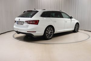 Skoda Superb bild 4